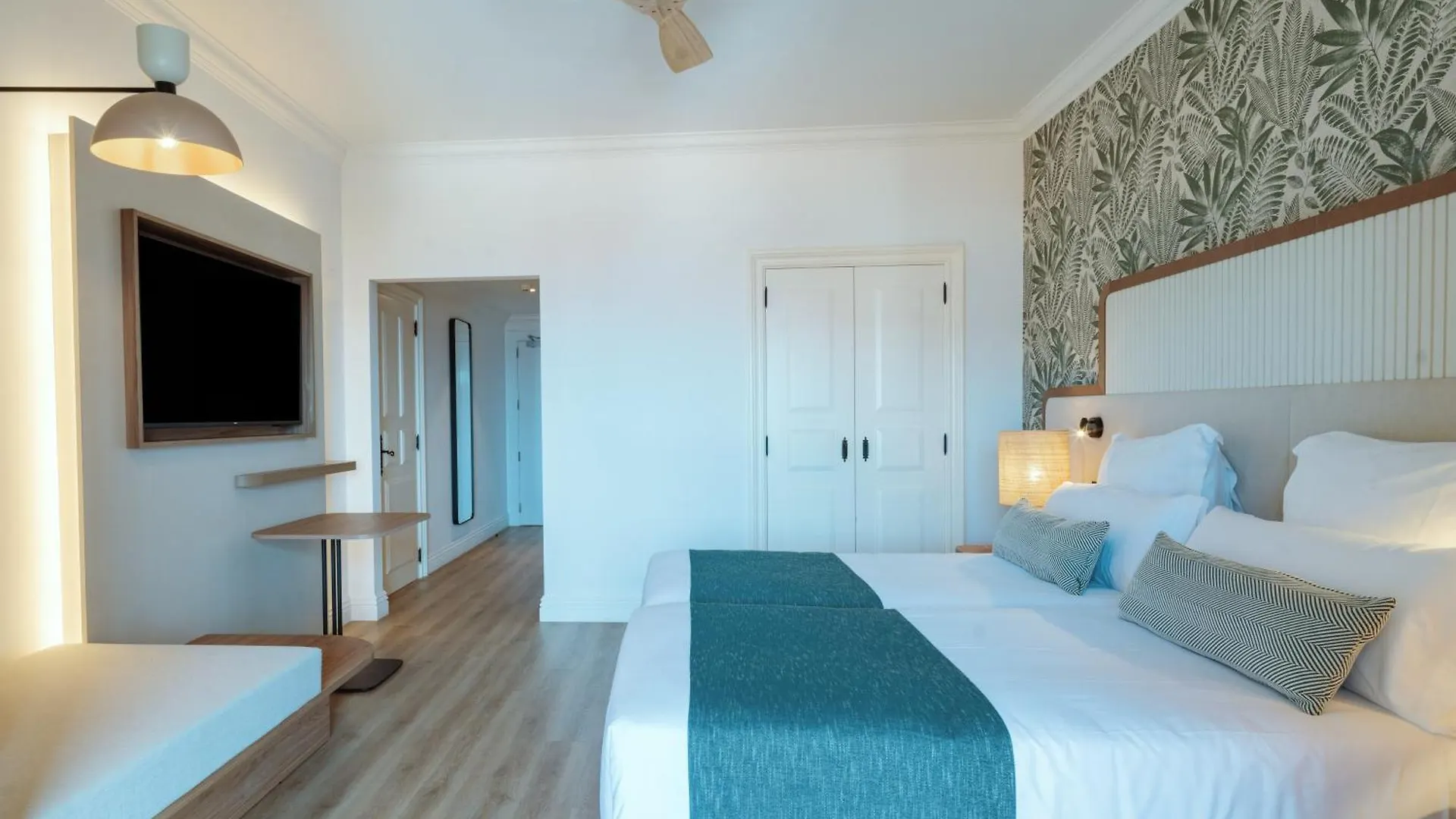 Dreams Madeira Resort Spa & Marina Canical